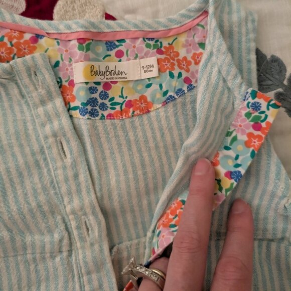 Baby Boden Woven Ticking Romper 9-12 months - Picture 2 of 3